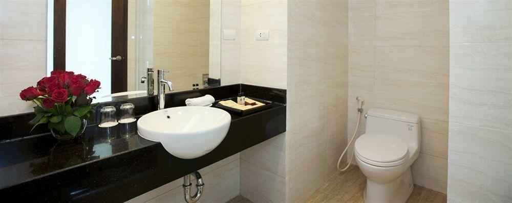 Le Carnot Hotell Hanoi Exteriör bild